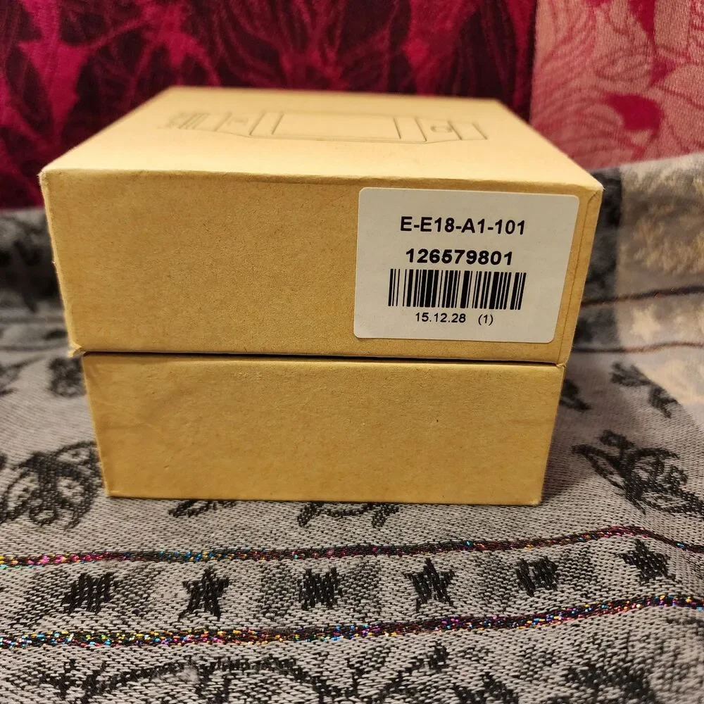 Unbranded Brown And Gold Bluetooth Rechargeable Smart Watch.
